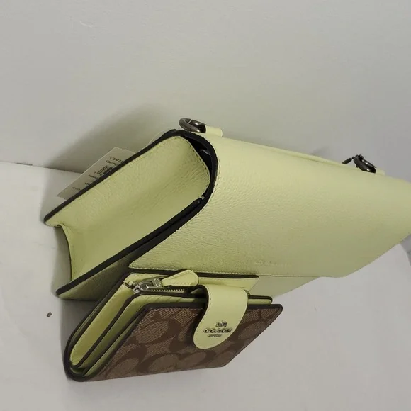 Coach C9971 Turner Flap Pebble Leather + C0082 Medium Corner Zip Wallet Lime
